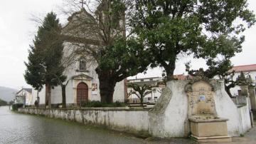 Fonte da Igreja Matriz - Visitar Portugal