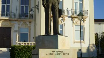 Dr. Alcino Simões Lopes - Visitar Portugal