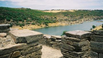 Castelo Romano da Lousa - Visitar Portugal