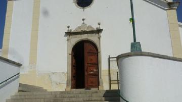 Igreja Matriz de São Salvador - Visitar Portugal