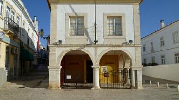 Mercado dos Escravos - Visitar Portugal