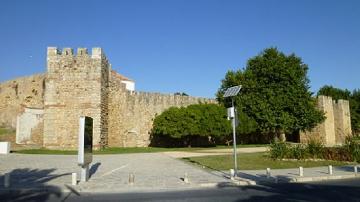 Muralhas e Torreões - Visitar Portugal