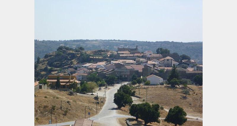 Vista geral de Castelo Mendo