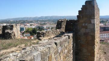 Castelo de Alcobaça - Visitar Portugal