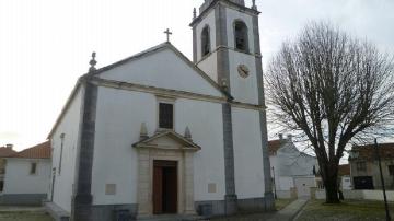 Igreja Paroquial de Alqueidão da Serra - Visitar Portugal