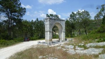 Arco da Memória - Visitar Portugal