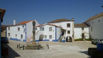 Largo Central - Visitar Portugal