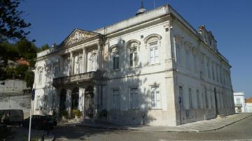 Câmara Municipal de Alenquer - Visitar Portugal