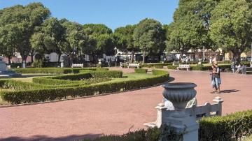 Jardim Afonso de Albuquerque - Visitar Portugal