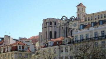 Ruínas do Convento do Carmo - Visitar Portugal