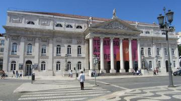 Teatro Nacional de D. Maria II - Visitar Portugal