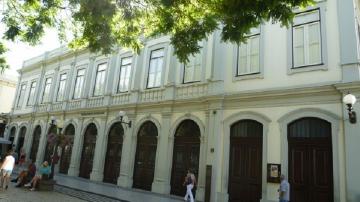 Teatro Municipal Baltazar Dias - Visitar Portugal