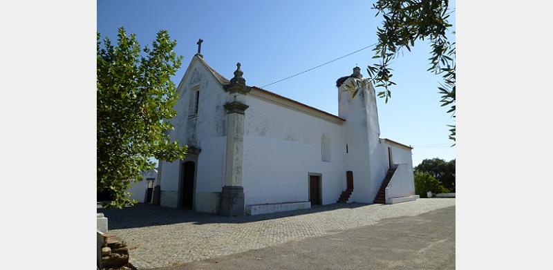 Igreja Matriz de Mosteiros