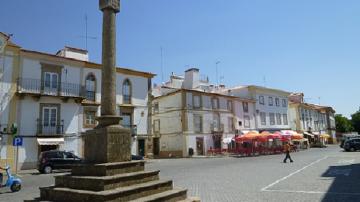 Pelourinho de Castelo de Vide - Visitar Portugal