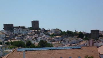 Muralhas e Torres do Castelo - Visitar Portugal