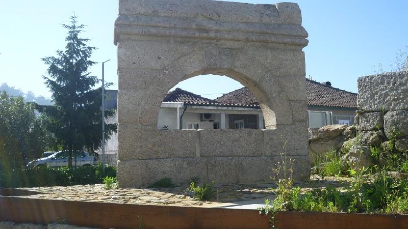 Memorial de Alpendorada