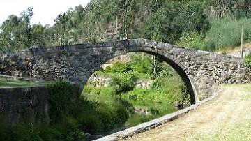 Ponte Românica ou Ponte do Carro - 