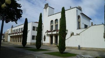 Câmara Municipal de Paredes - Visitar Portugal