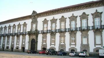 Paço Episcopal - Visitar Portugal