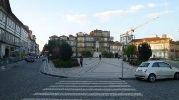 Praça Carlos Alberto - Visitar Portugal