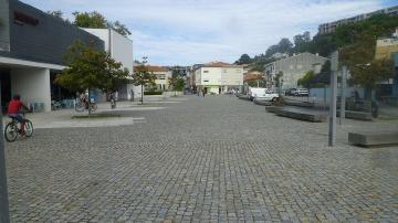 Largo Padre Joaquim Araújo - Visitar Portugal