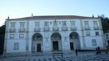 Edifício dos Paços do Concelho - Visitar Portugal