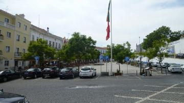 Praça 5 de Outubro - Visitar Portugal