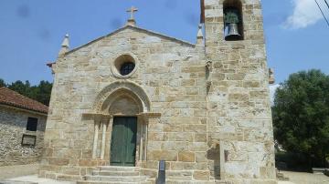 Igreja Paroquial de Chaviães - Visitar Portugal