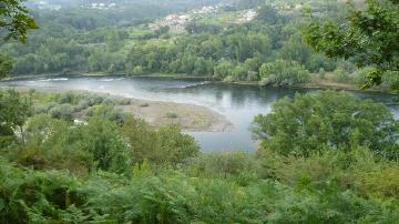 Rio Minho em Remoães