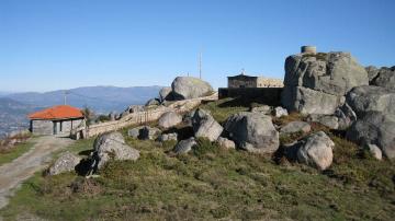 Capela de São Lourenço da Armada - Visitar Portugal