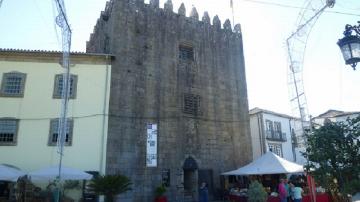 Torres e Pano da Cerca - Visitar Portugal