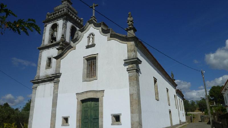 Igreja Paroquial do Divino Salvador do Mouços