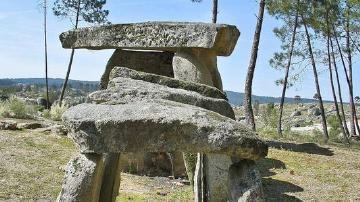 Anta ou orca do Penedo Com - Visitar Portugal