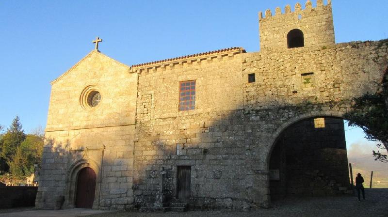 Mosteiro de Santa Maria de Cárquere