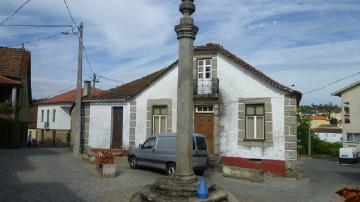 Pelourinho de São Miguel do Outeiro - Visitar Portugal